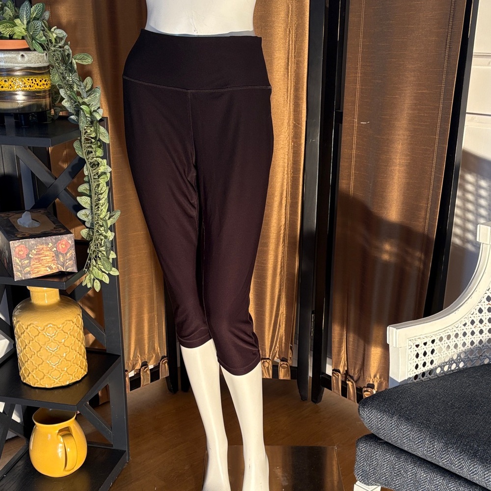 Athletic Works Women's Black Cropped Pants